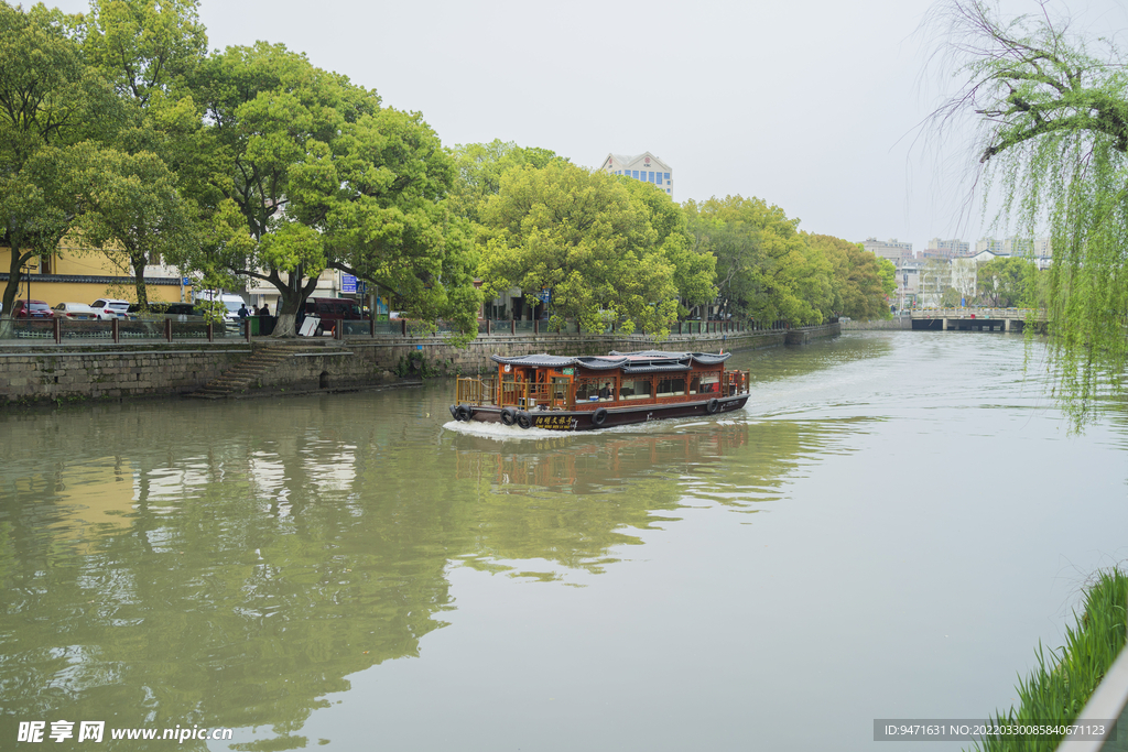 浙江余姚阳明古镇画舫游船