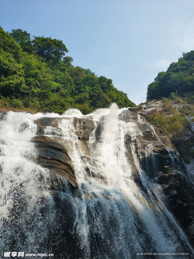 武平县梁野山