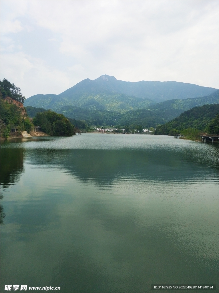 武平县梁野山