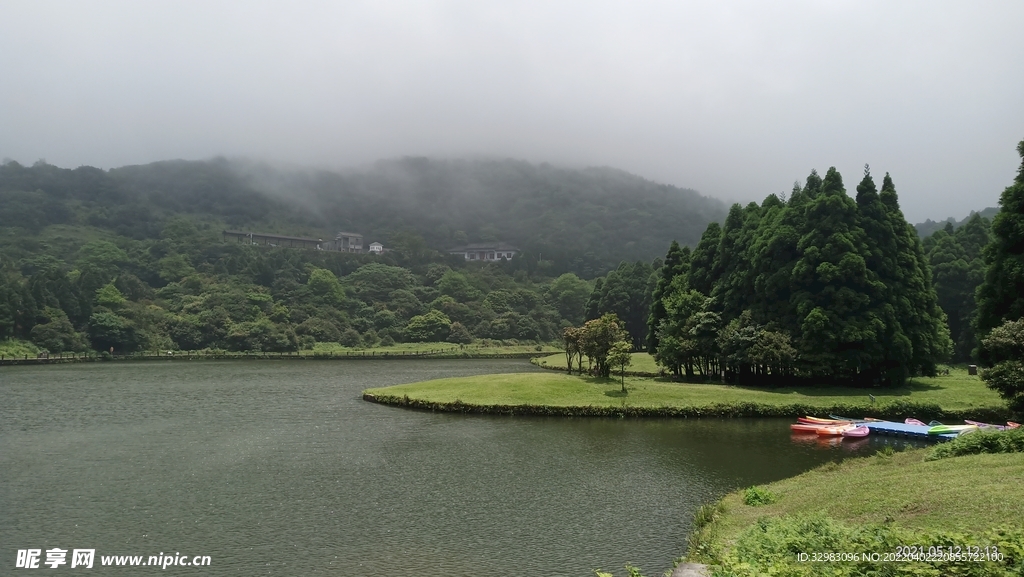美丽的湖泊