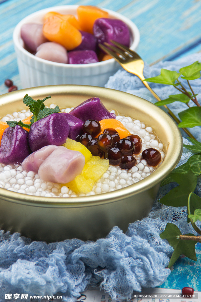 多彩汤圆美食