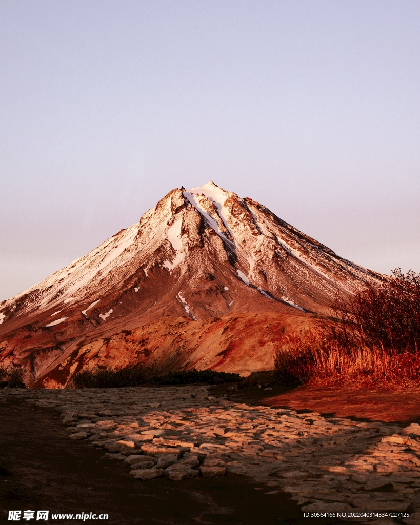 户外山峰景观