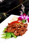 甜蜜豆炒牛仔粒 