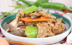 蘑菇炒肉片