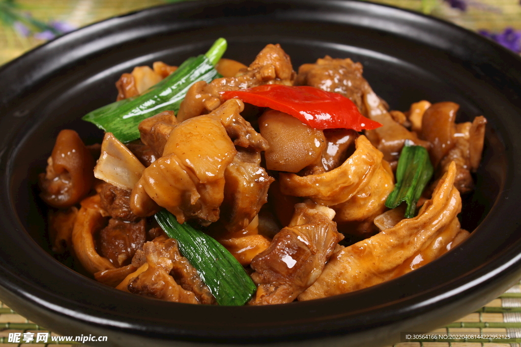 红焖羊肉美食