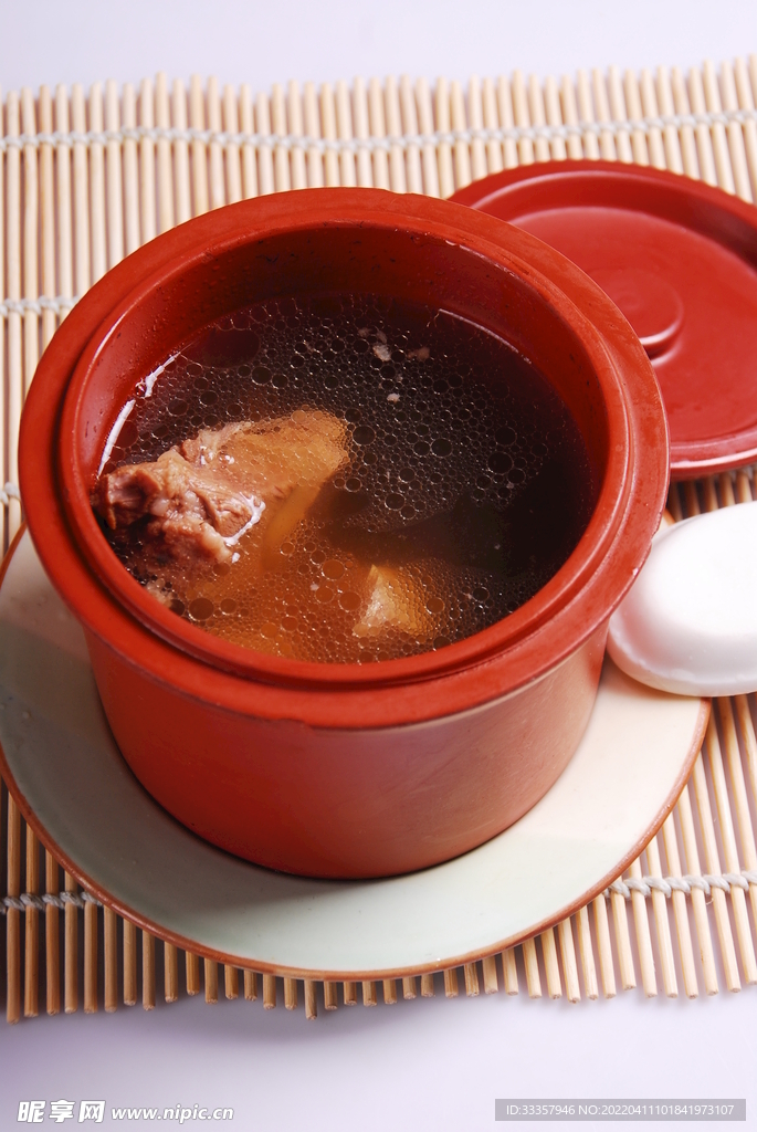 土茯苓炖沙骨汤