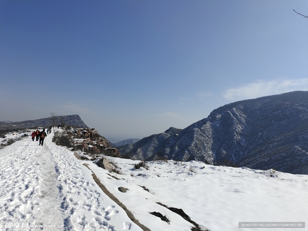 大山雪景 