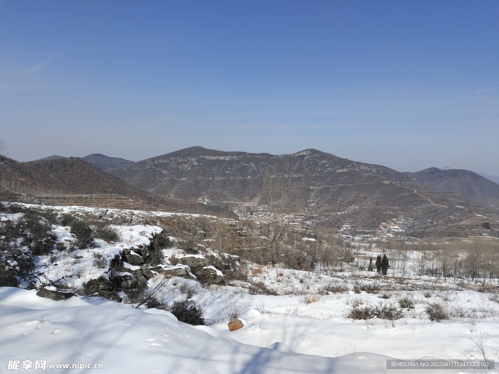 大山雪景