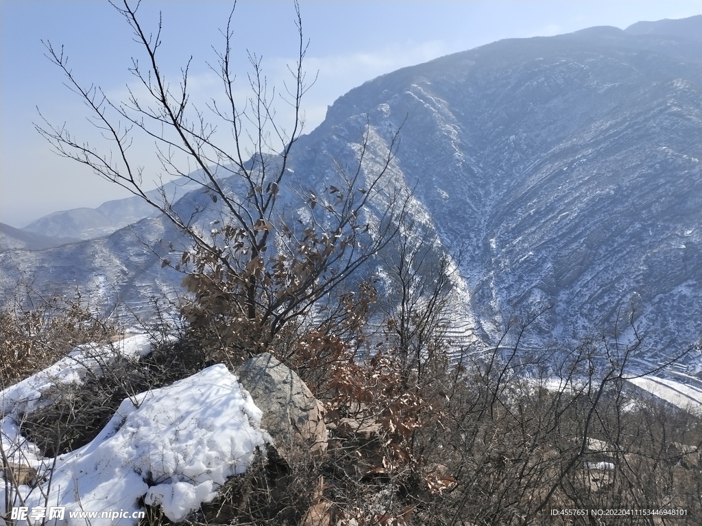 大山雪景