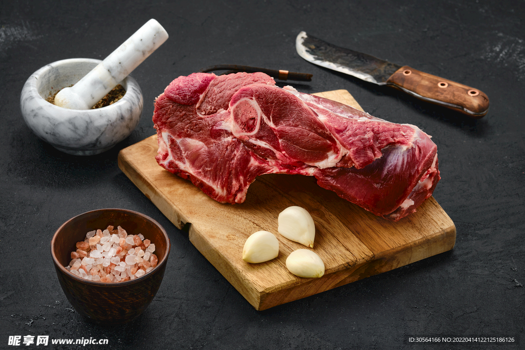 新鲜牛肉食材