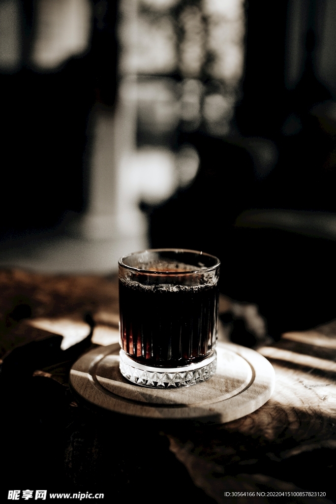 暗调咖啡饮品