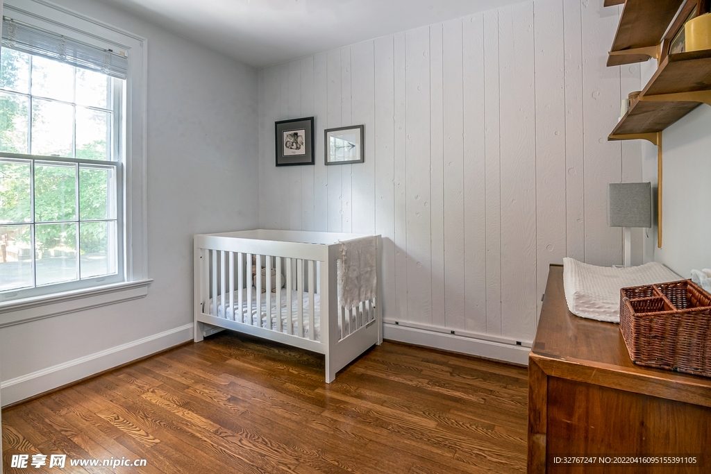 婴儿房空间