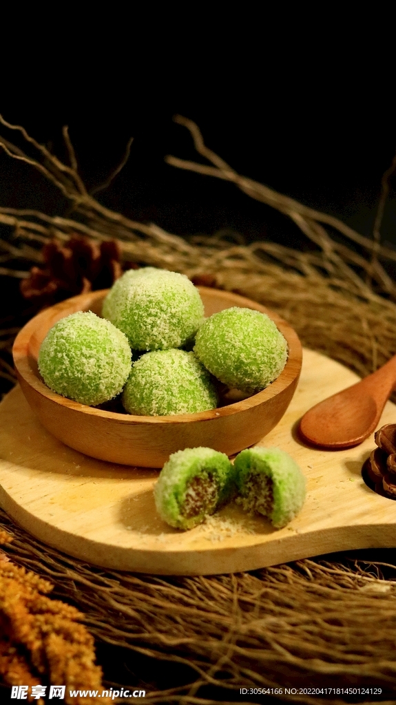 抹茶丸子美食