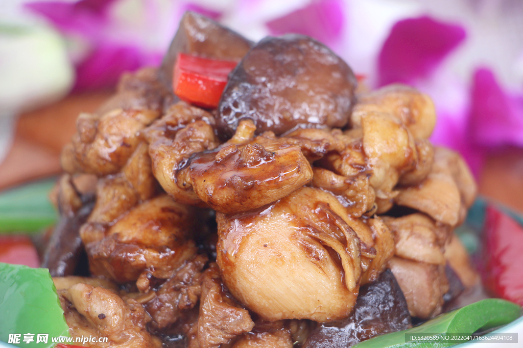小鸡炖蘑菇