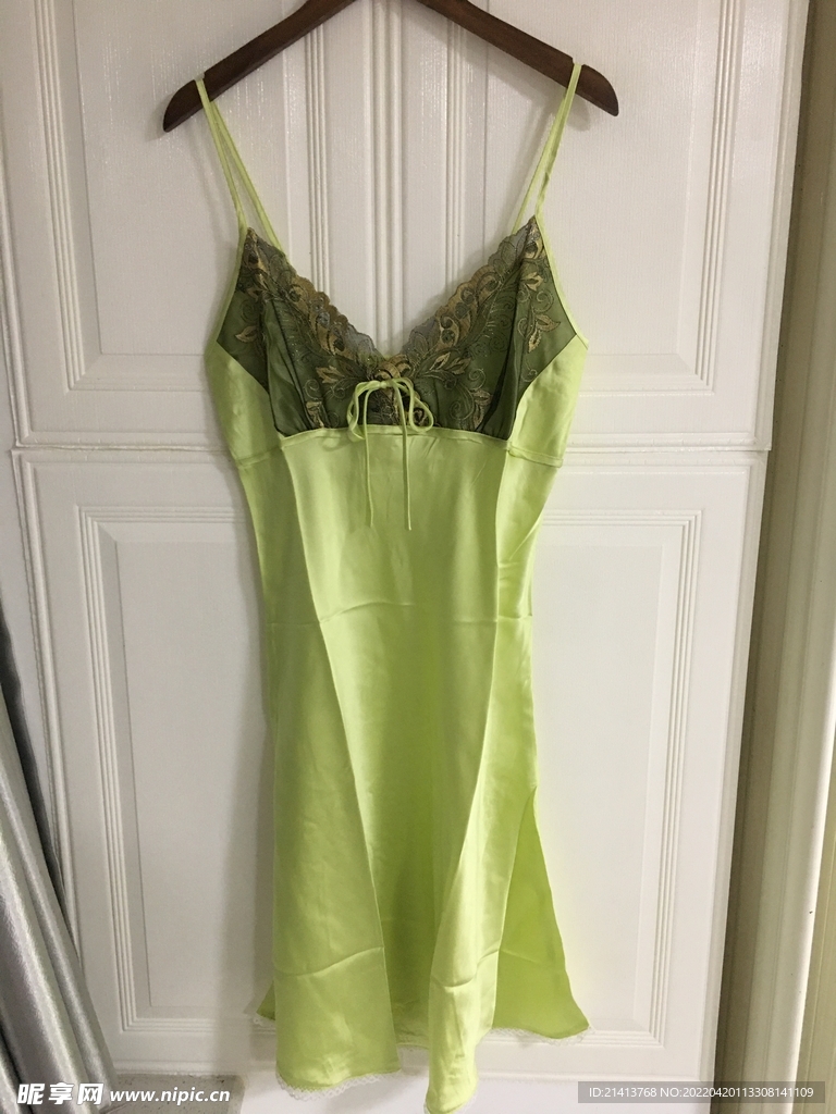 睡衣服装套装 