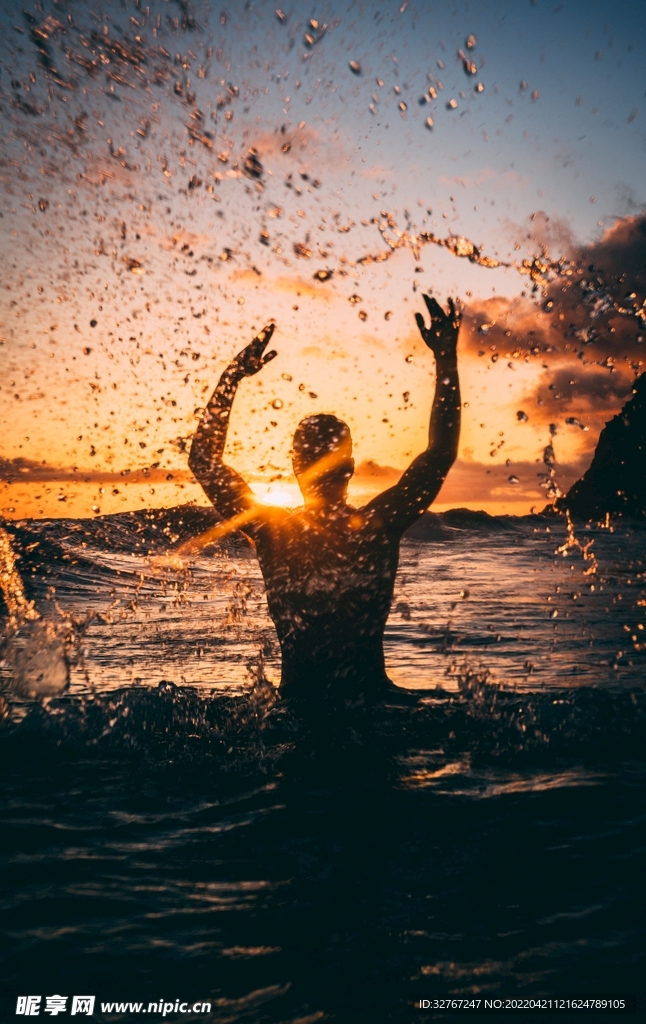 海水嬉戏