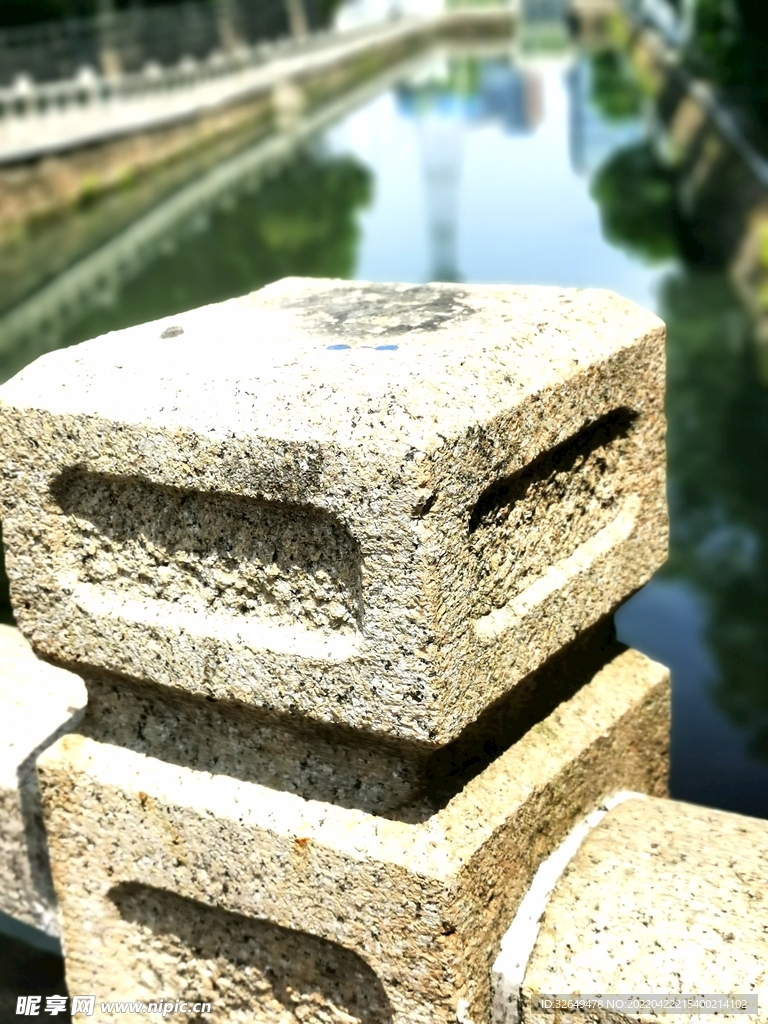 桥柱石河流边
