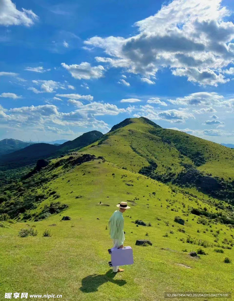 青山 绿色 蓝天 大自然  草