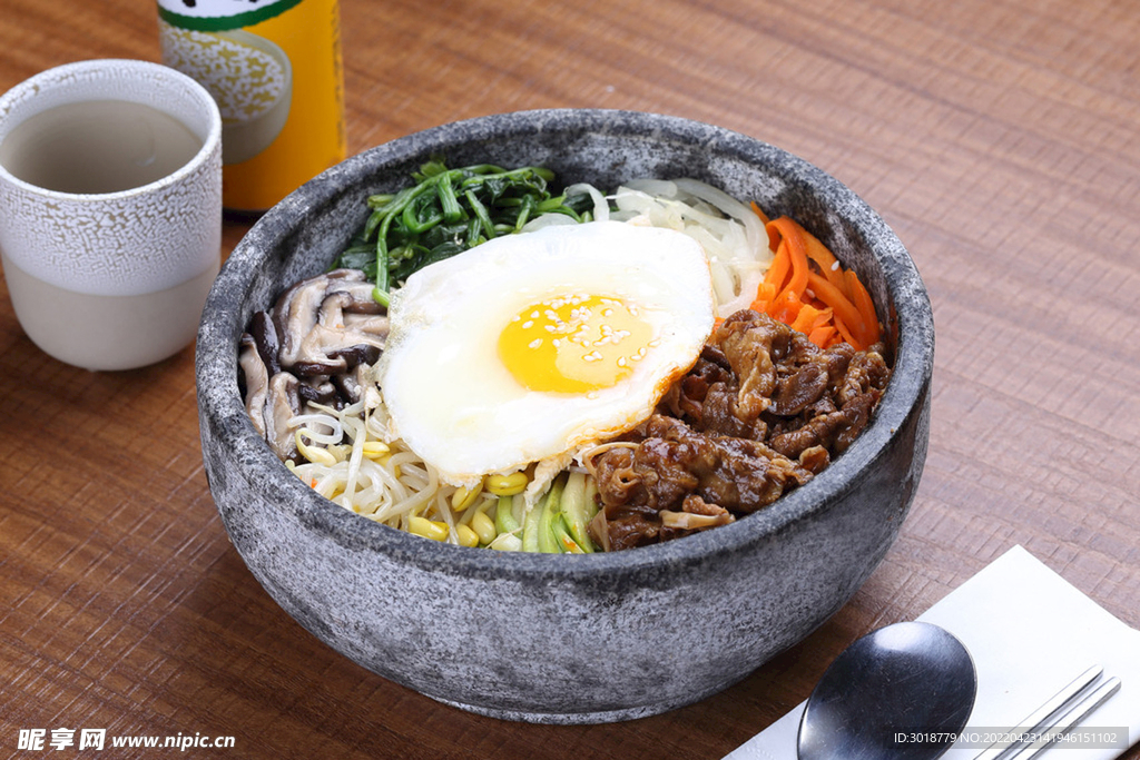 烤肉石锅拌饭