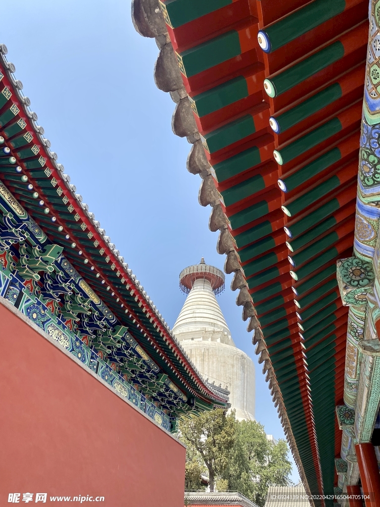 白塔