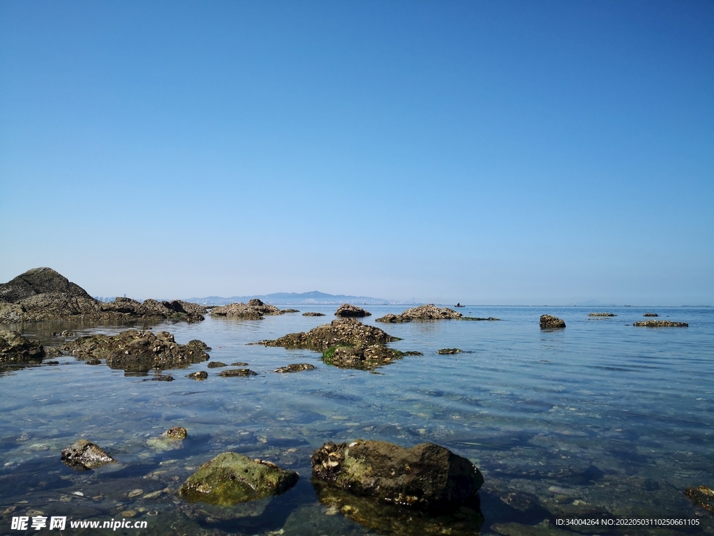 蓝天 大海 礁石 天空 海边 