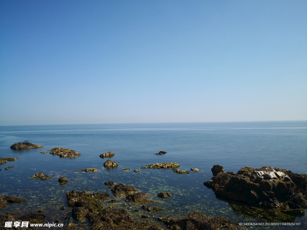 蓝天 大海 礁石 天空 海边 