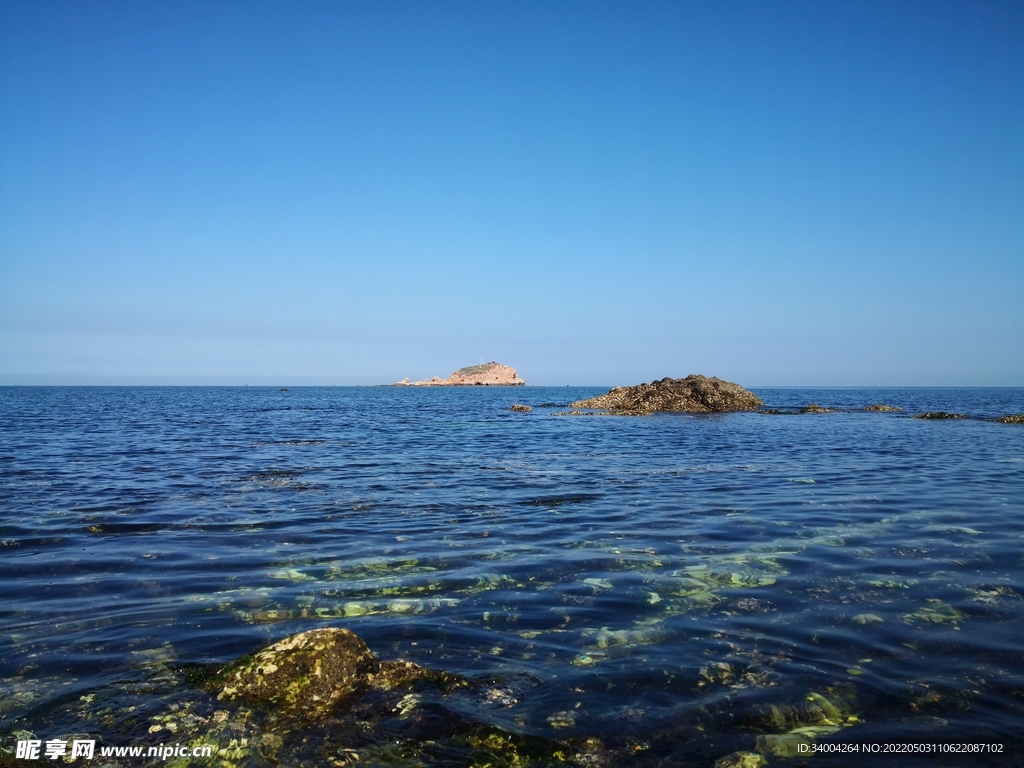 蓝天 大海 礁石 天空 海边 