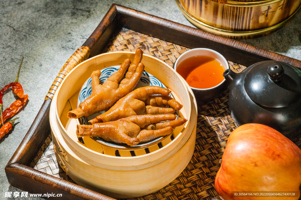 卤菜鸡爪美食