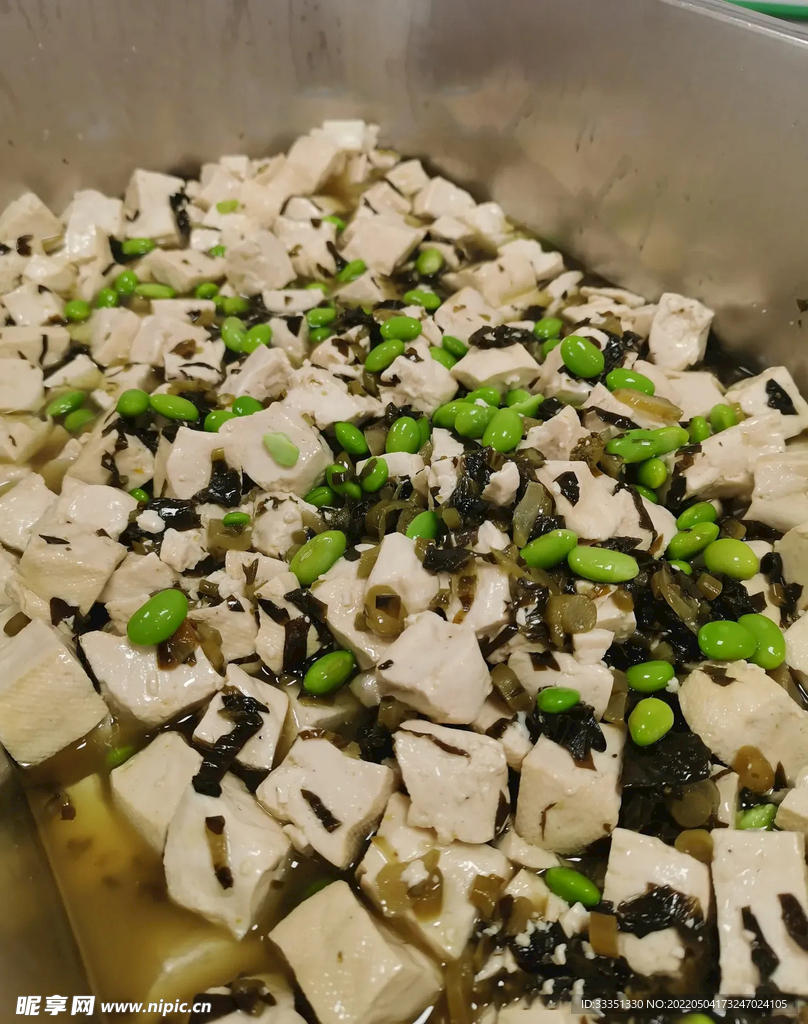 雪菜炖豆腐.