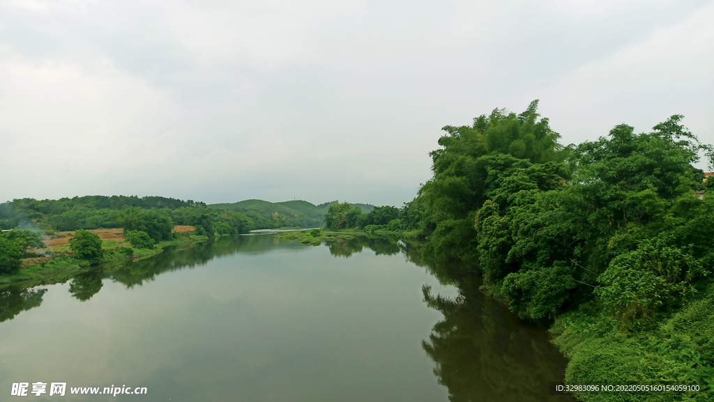 江河风景图