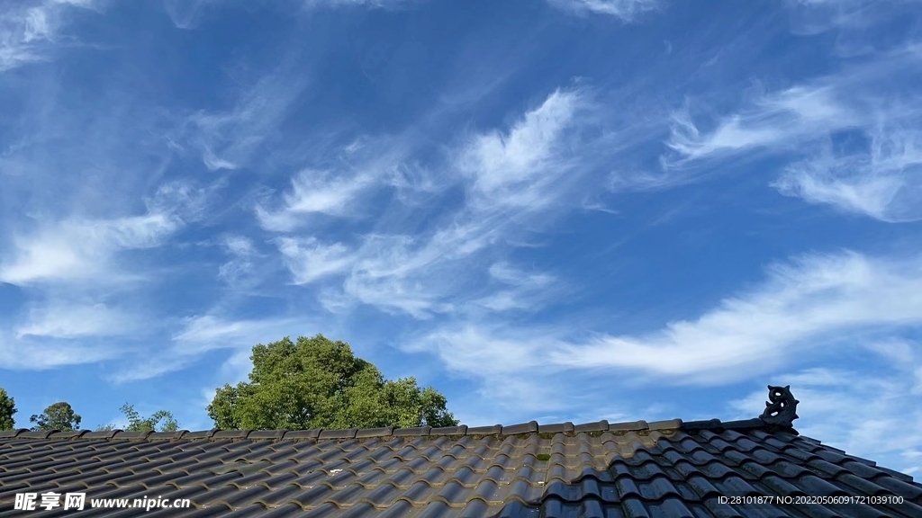 屋顶天空