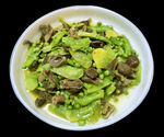 荷兰豆炒鸡杂