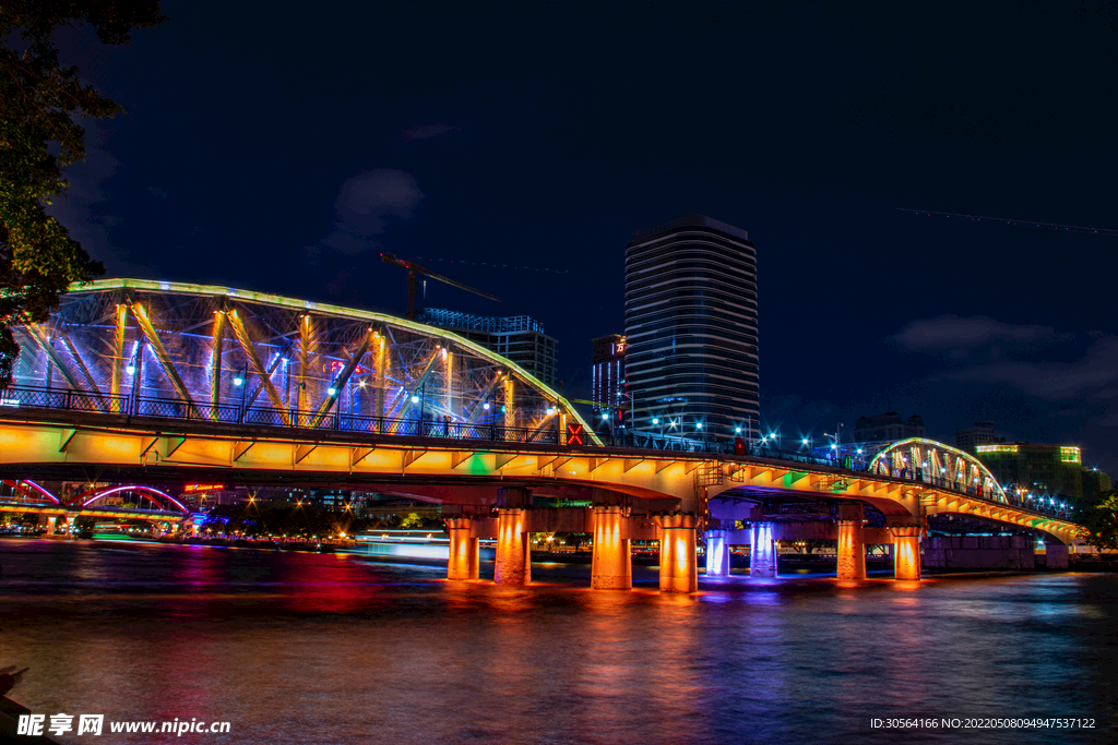 户外夜晚城市大桥
