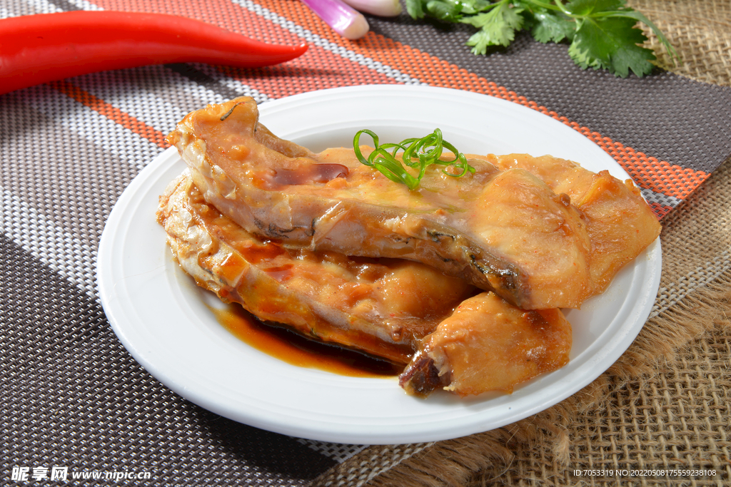 鱼腩