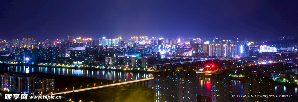 户外夜晚城市建筑