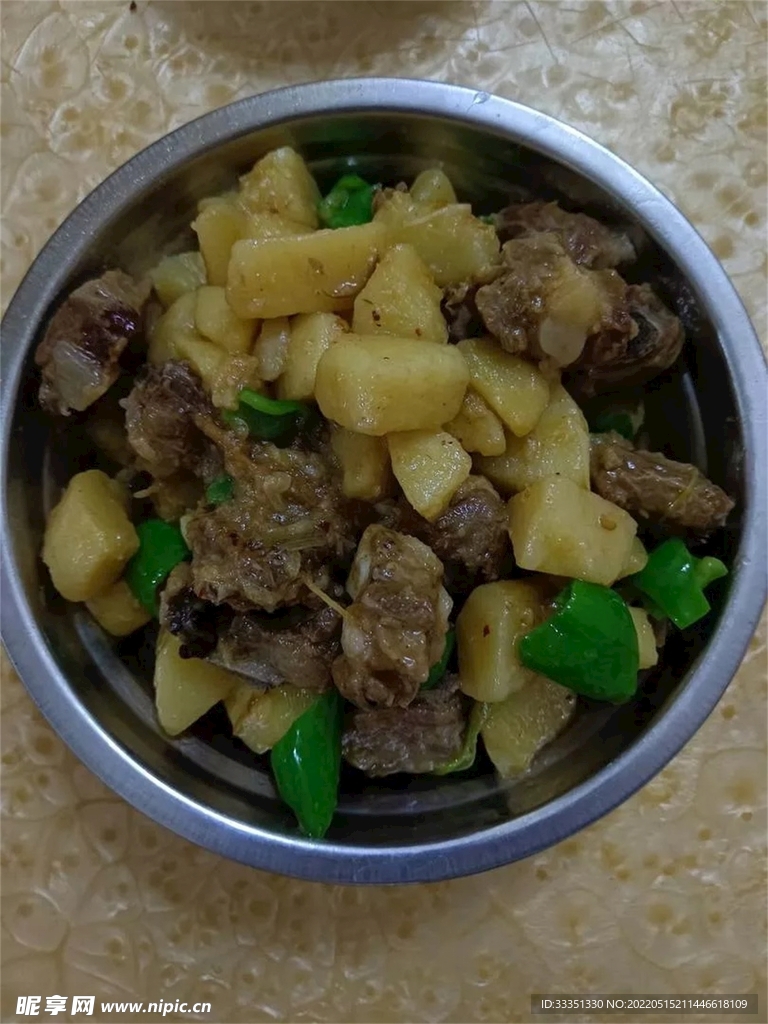 土豆烧排骨