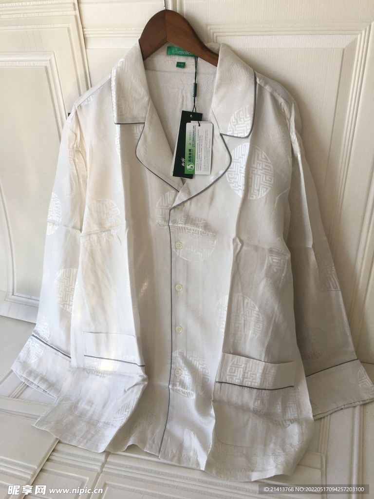 睡衣服装套装 