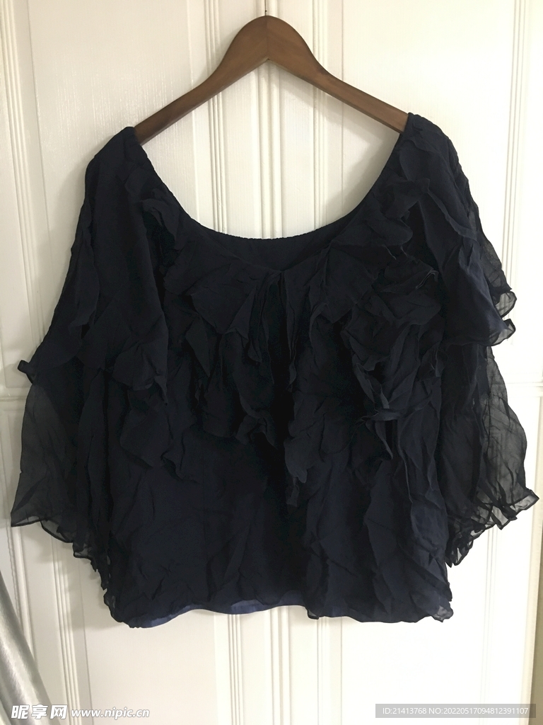 女性服饰服装 