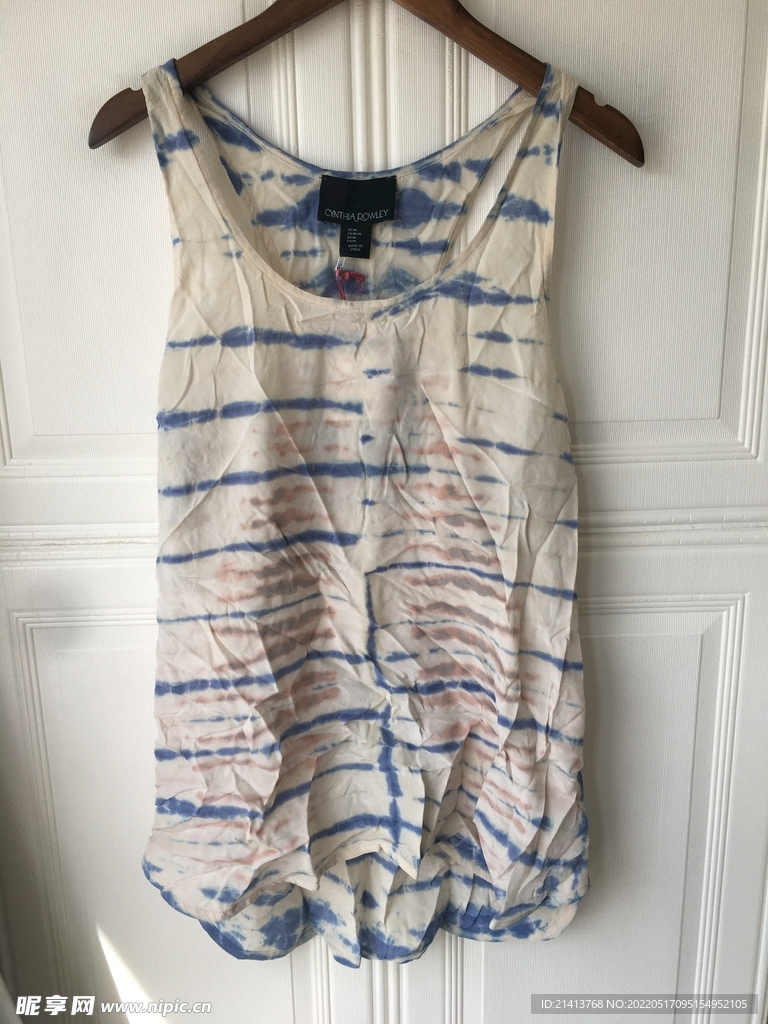女性服饰服装 