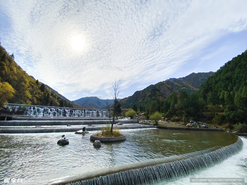 互助北山秋景