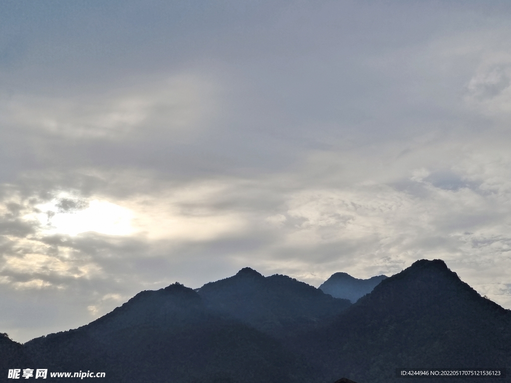 高山