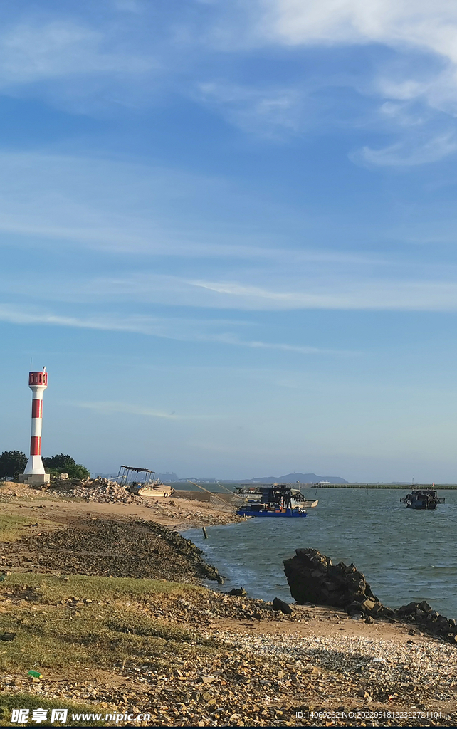 海边灯塔