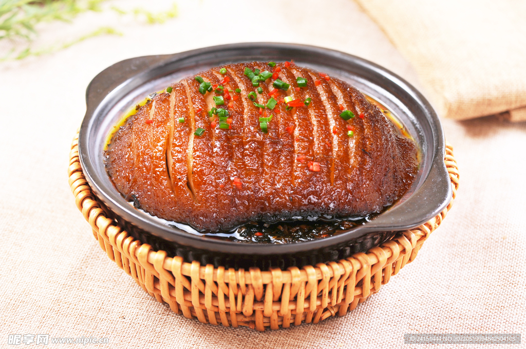 砂煲梅菜扣肉