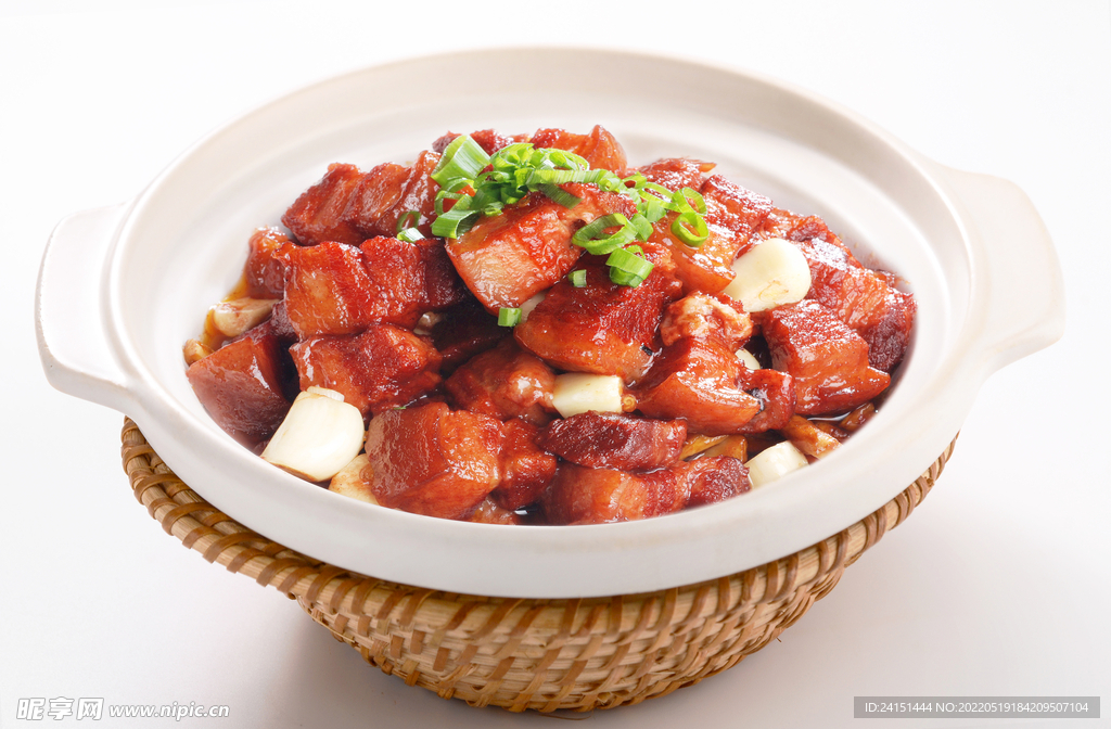 砂煲红烧肉