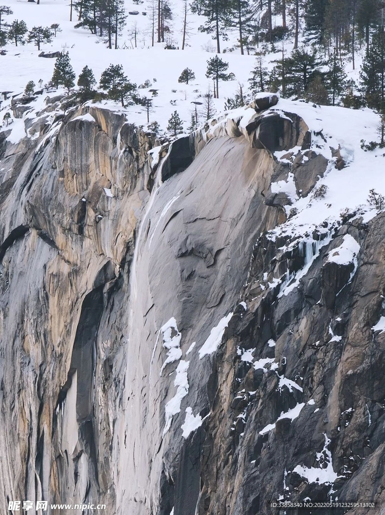 石山雪景