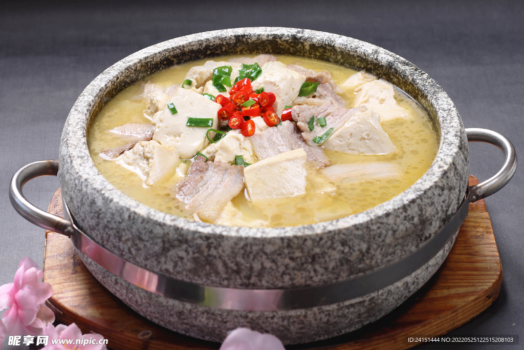 石锅豆腐