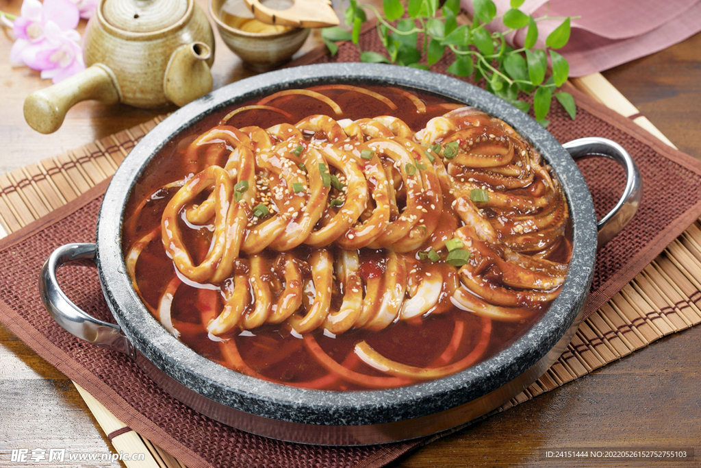 石锅鱿鱼圈