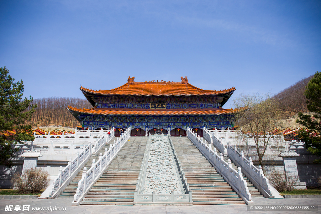 户外复古宫殿建筑