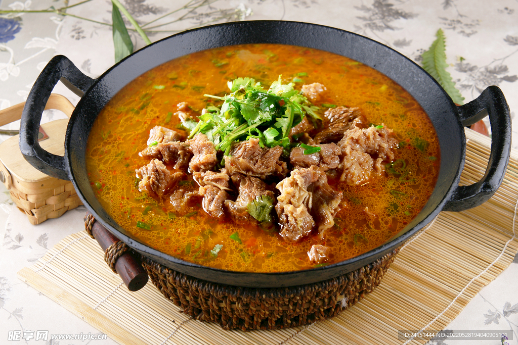 锅仔炖羊肉