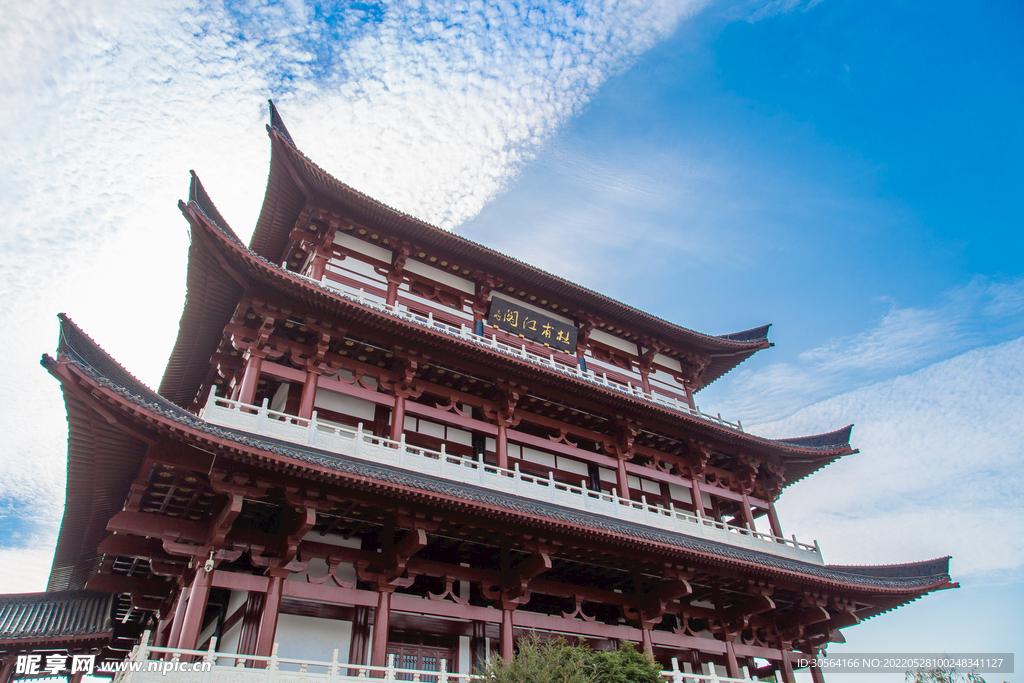 户外复古塔楼建筑